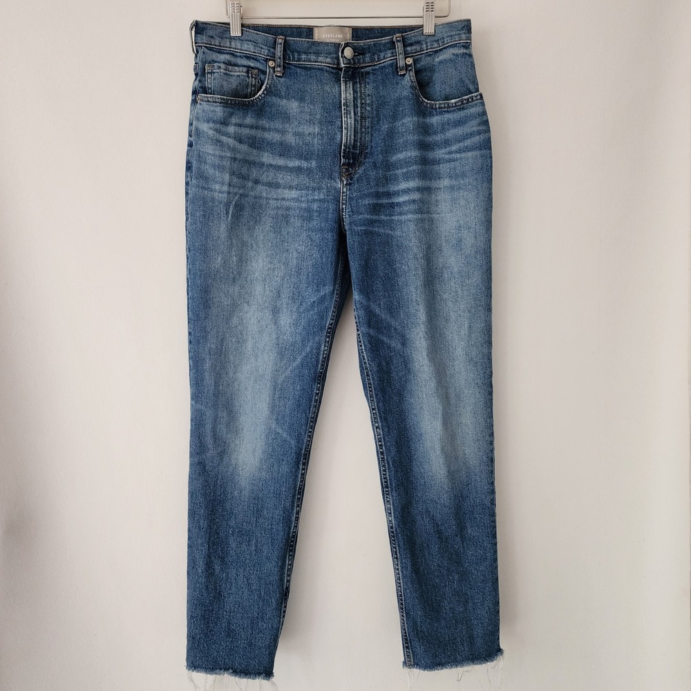 Everlane The Cheeky Jean Women's Size 32 Regular Blue Wash‎ Denim Fray Hem